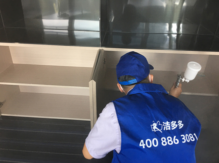 空气清洁器：学校